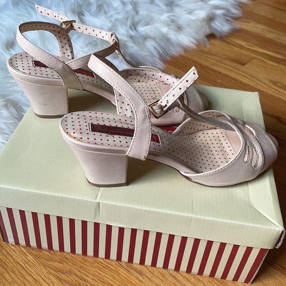 Blush BAIT Sandals - Picture 5 of 5